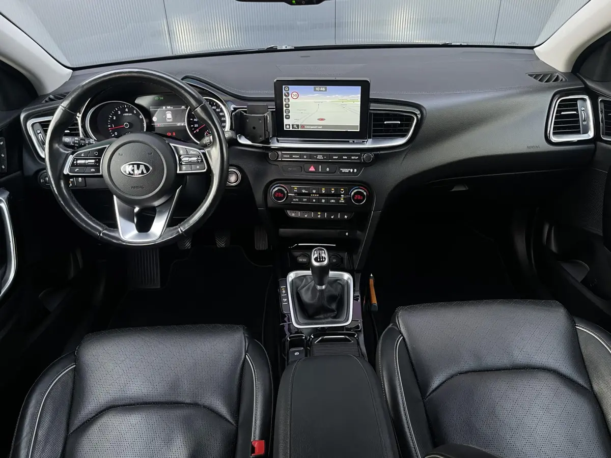 1.4 T-GDi ExecutiveLine | Trekhaak | Navi | Clima | Camera | JBL | Cruise Control