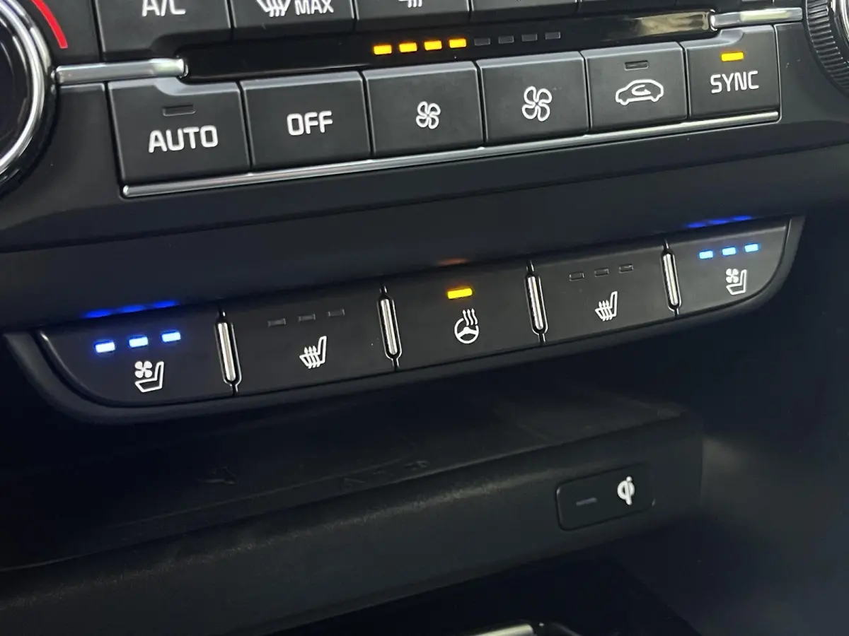 1.4 T-GDi ExecutiveLine | Trekhaak | Navi | Clima | Camera | JBL | Cruise Control