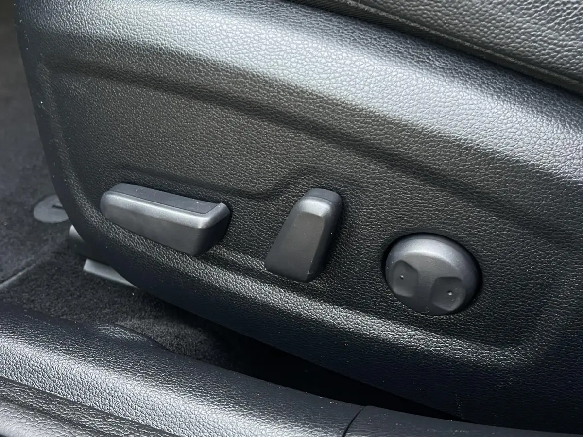 1.4 T-GDi ExecutiveLine | Trekhaak | Navi | Clima | Camera | JBL | Cruise Control