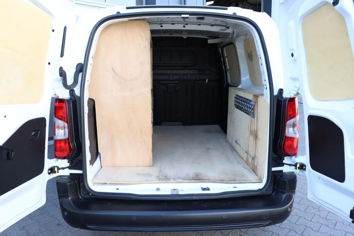 bestel 1.5 BlueHDI XL l L2H1 l NAVI l AIRCO l CAMERA l LANE KEEPING