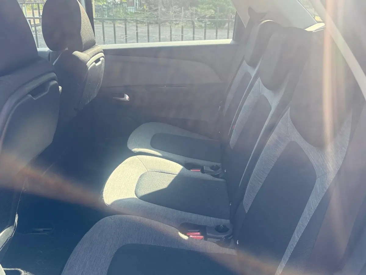 1.2 PureTech Selection Carplay Trekhaak Automaat!