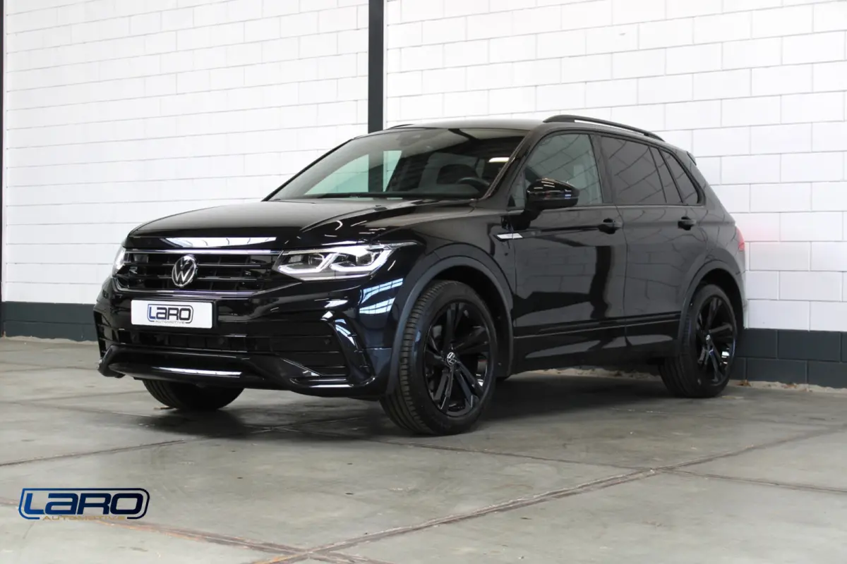 1.5 TSI R-Line |Trekhaak IQ.Lights Camera Sfeer CarPlay Elek kofferklep