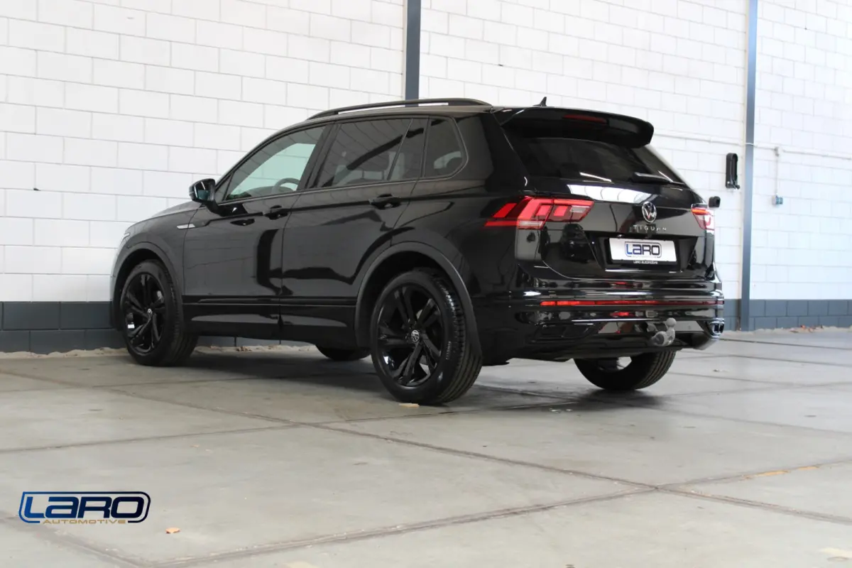 1.5 TSI R-Line |Trekhaak IQ.Lights Camera Sfeer CarPlay Elek kofferklep