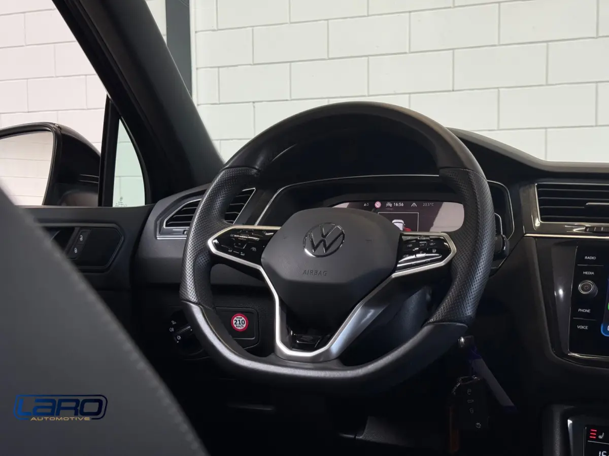 1.5 TSI R-Line |Trekhaak IQ.Lights Camera Sfeer CarPlay Elek kofferklep