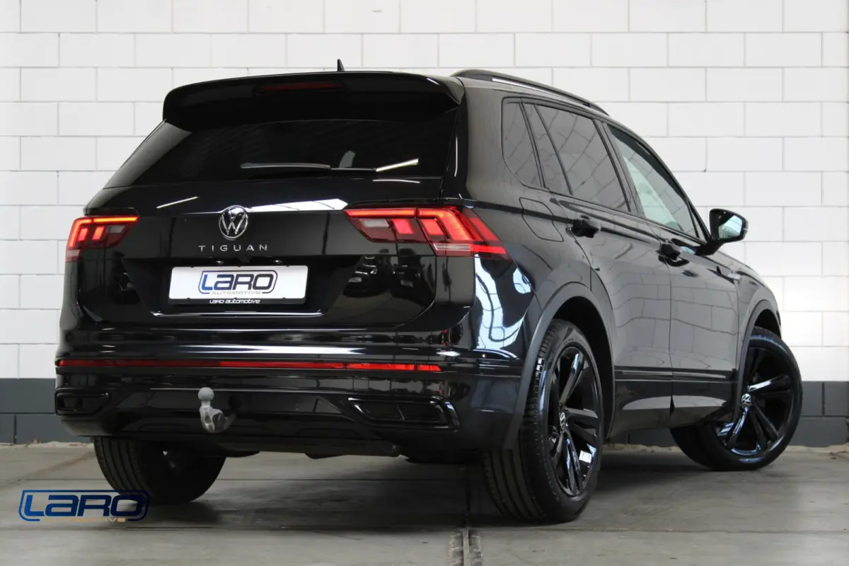 1.5 TSI R-Line |Trekhaak IQ.Lights Camera Sfeer CarPlay Elek kofferklep