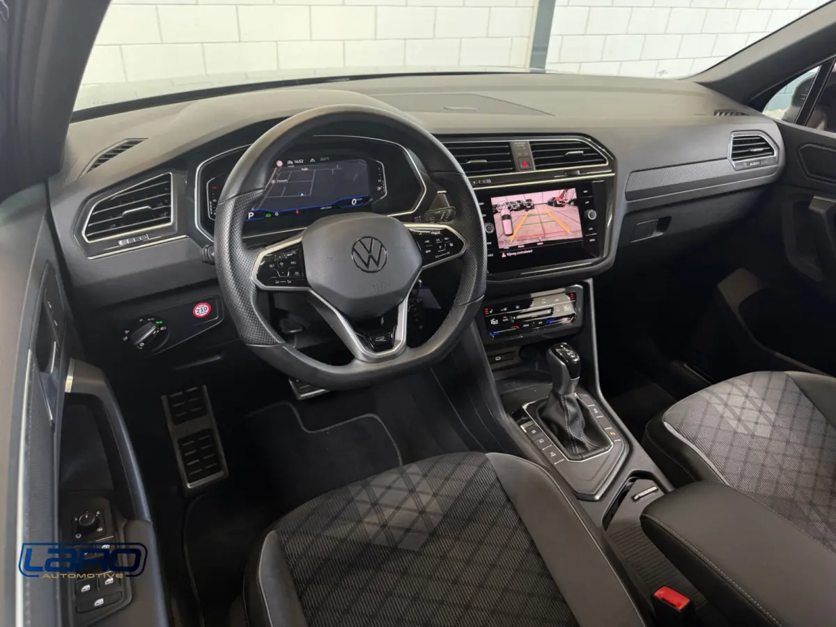 1.5 TSI R-Line |Trekhaak IQ.Lights Camera Sfeer CarPlay Elek kofferklep