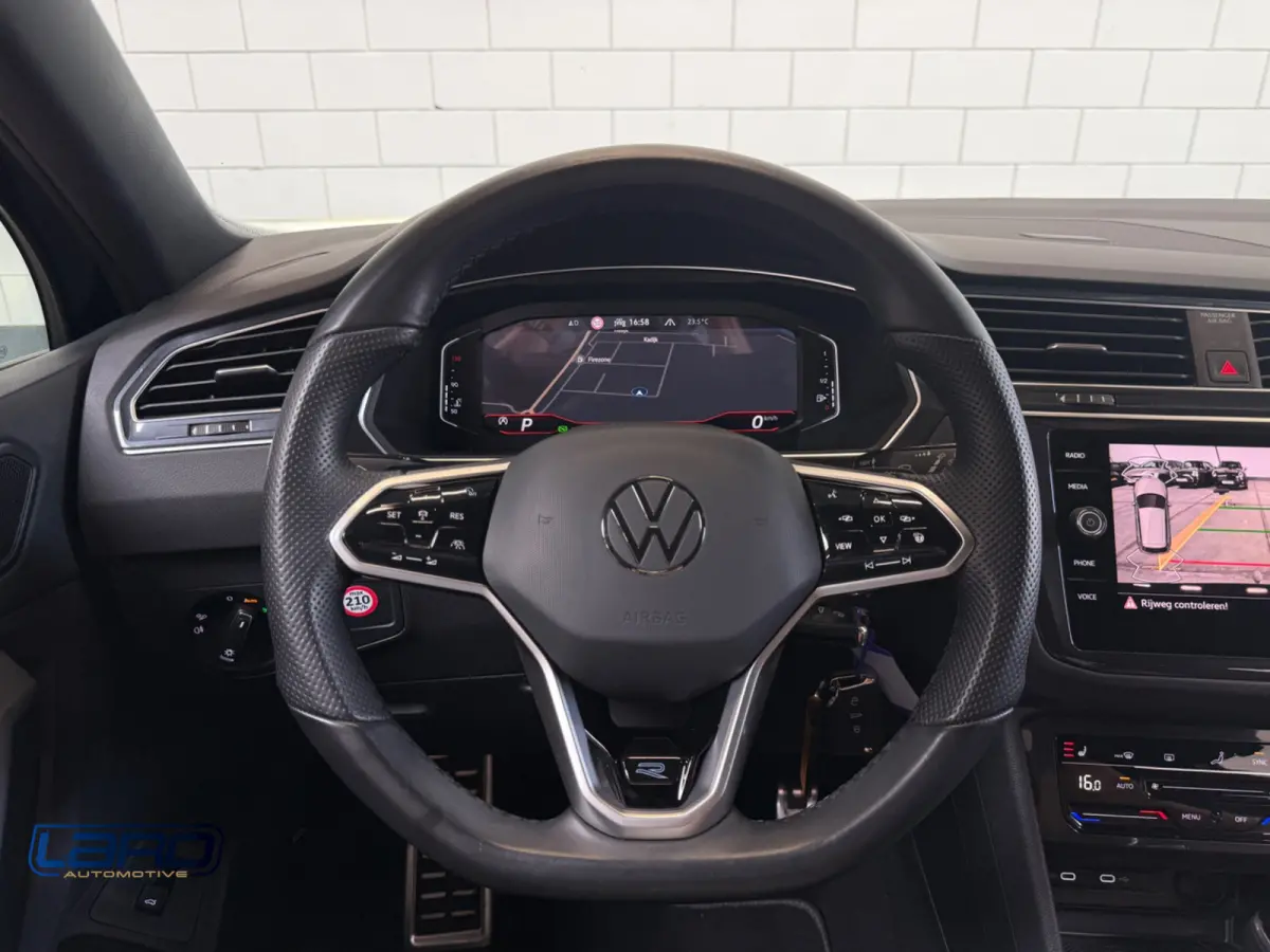 1.5 TSI R-Line |Trekhaak IQ.Lights Camera Sfeer CarPlay Elek kofferklep