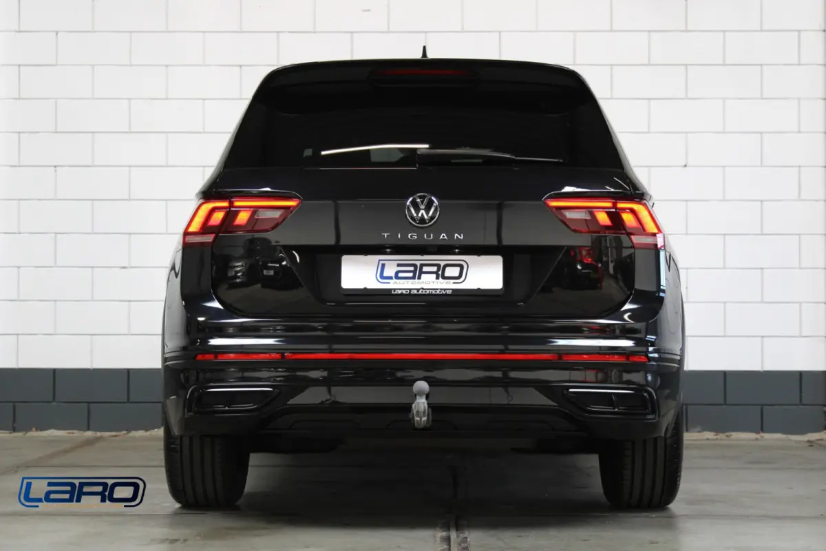 1.5 TSI R-Line |Trekhaak IQ.Lights Camera Sfeer CarPlay Elek kofferklep