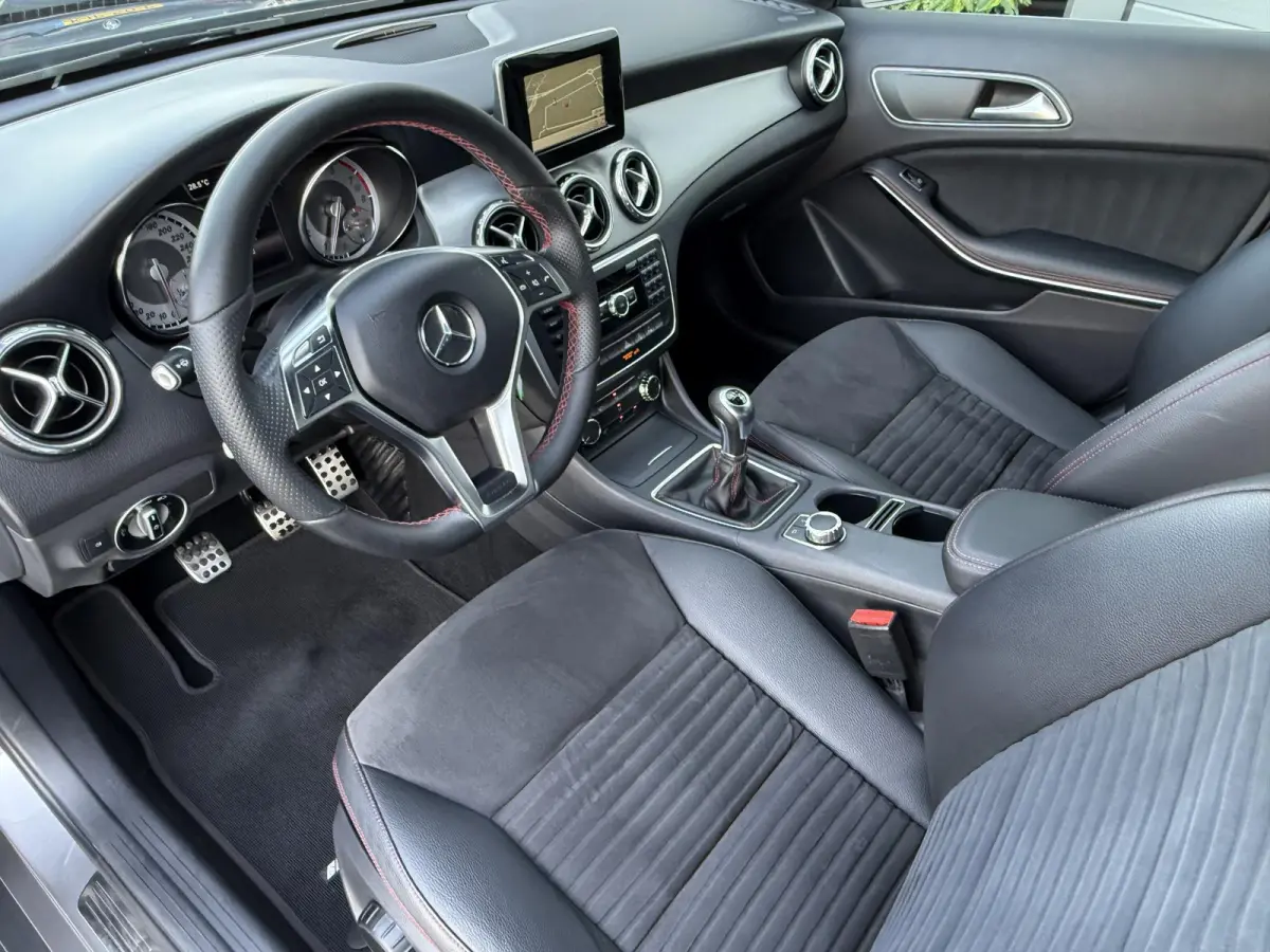 200 AMG Trekhaak | Navi | Xenon | AMG | Hoge Instap