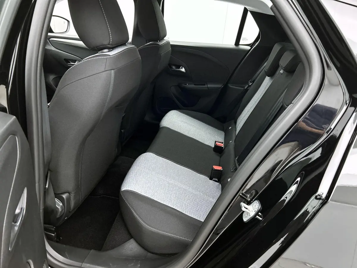 1.2 110pk Hybrid Edition Automaat | Camera | Winterpakket | Comfort pakket | Technology Pakket | 16"LMV | LED |