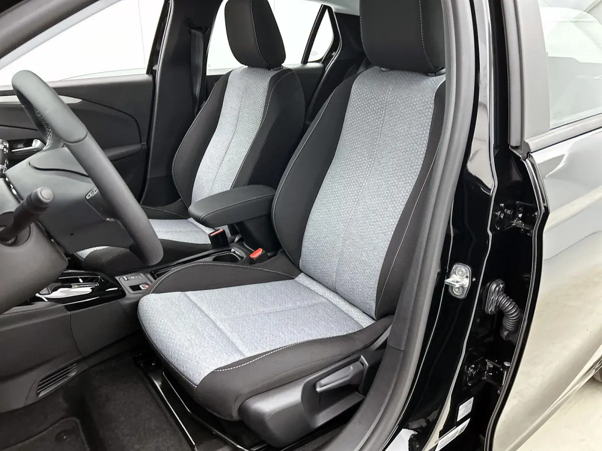 1.2 110pk Hybrid Edition Automaat | Camera | Winterpakket | Comfort pakket | Technology Pakket | 16"LMV | LED |