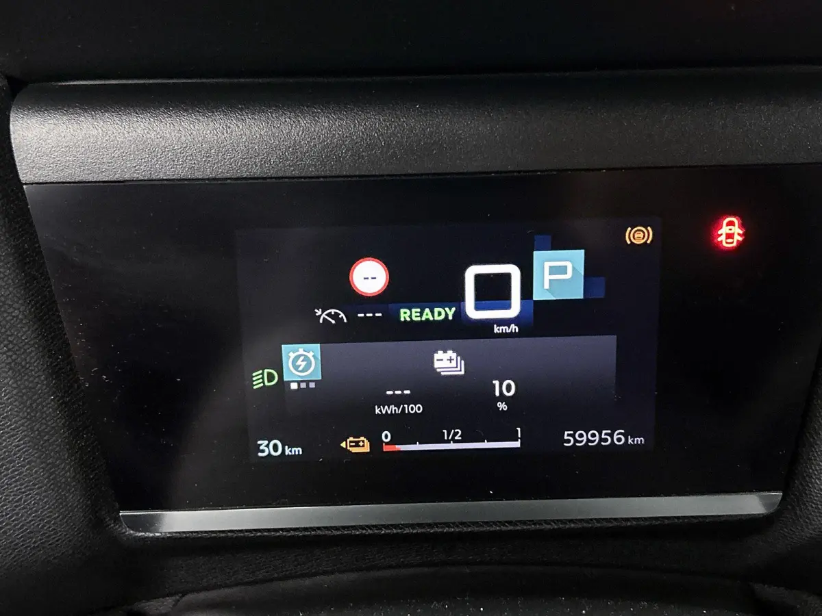 You 136pk 50 kWh automaat | 3 Fase | Warmtepomp | Apple Carplay/Android Auto | Climate Control | Full-LED | Parkeersensoren |