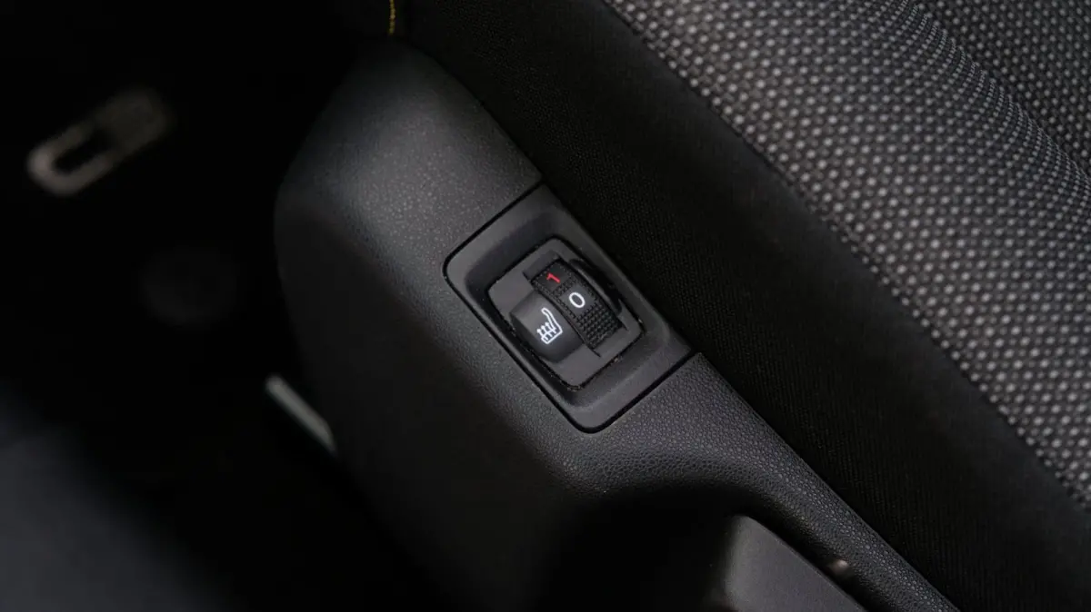 1.2 PureTech S&S Shine Carplay|Camera|Pano|Motor gereviseerd