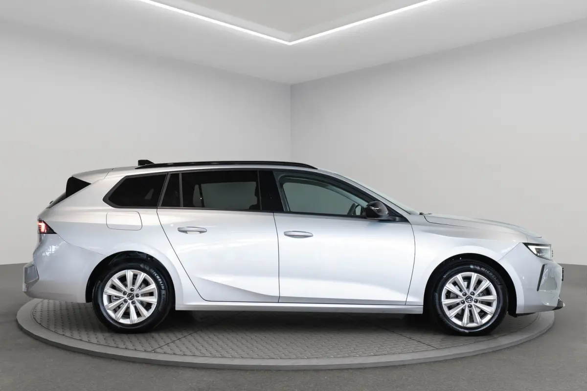1.2 Turbo Edition | Tot 8 Jaar Garantie! | Navigatie | Camera | Parkeersensoren | Climate Controle | Stoel en Stuurverwarming |