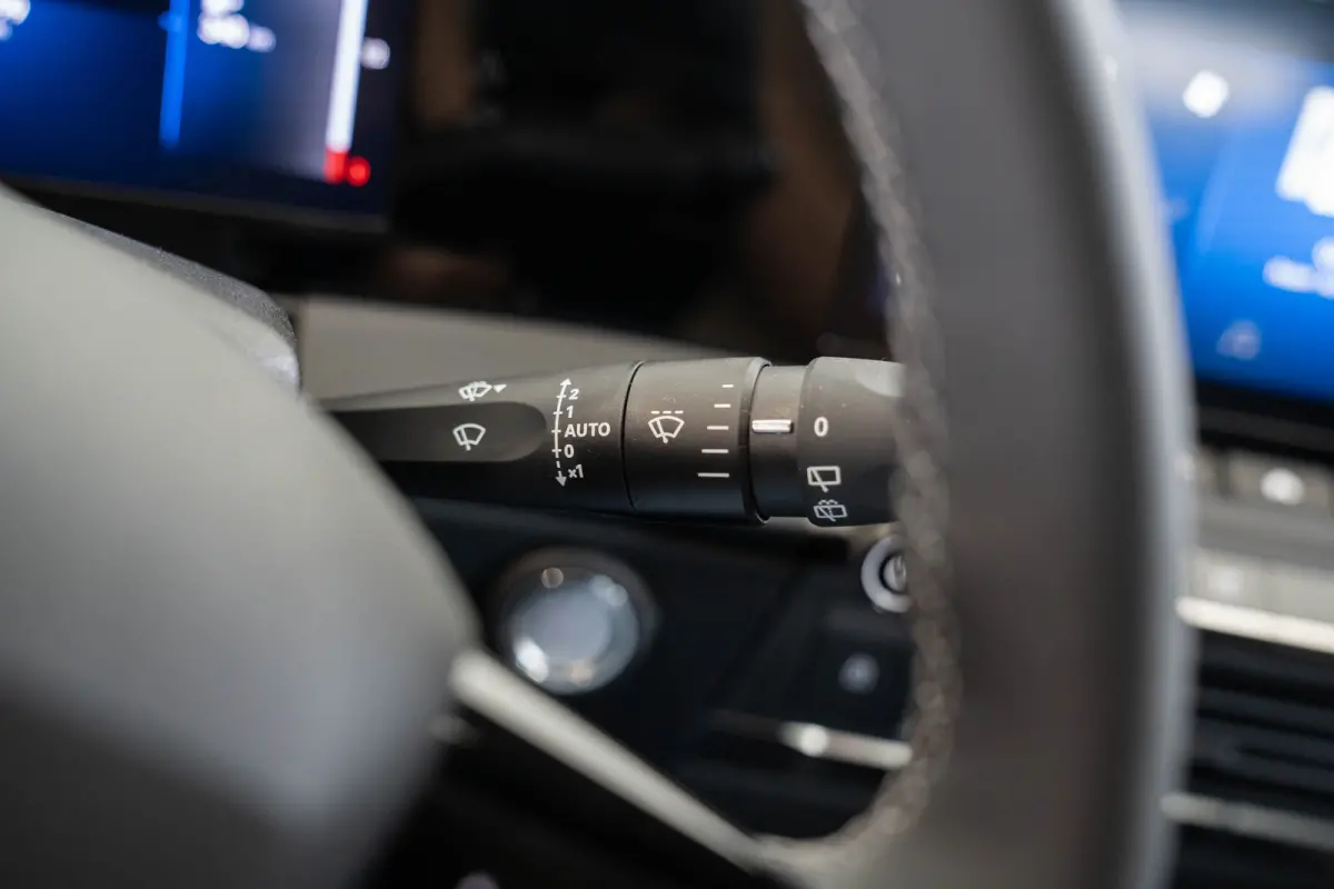 1.2 Turbo Edition | Tot 8 Jaar Garantie! | Navigatie | Camera | Parkeersensoren | Climate Controle | Stoel en Stuurverwarming |