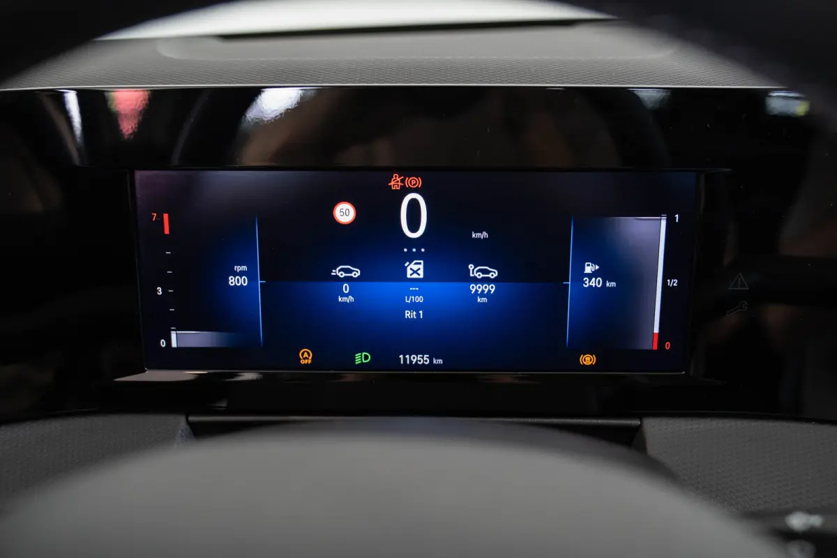 1.2 Turbo Edition | Tot 8 Jaar Garantie! | Navigatie | Camera | Parkeersensoren | Climate Controle | Stoel en Stuurverwarming |
