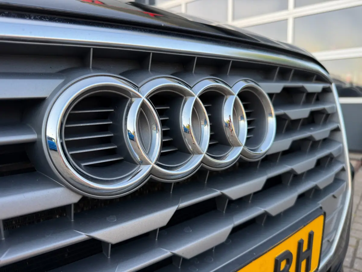 35 TFSI S Edition / Led / Cruise / Navi / Sport.