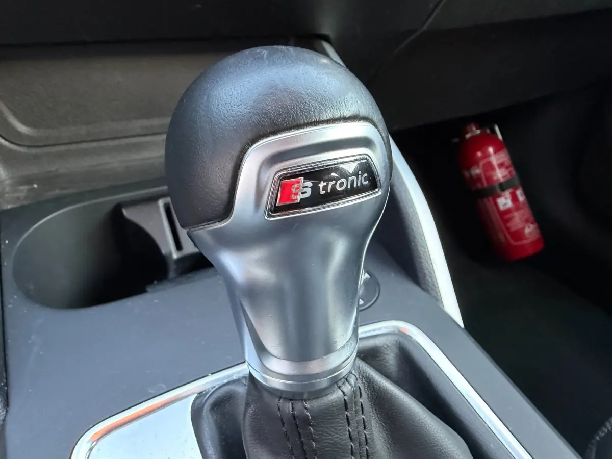 35 TFSI S Edition / Led / Cruise / Navi / Sport.