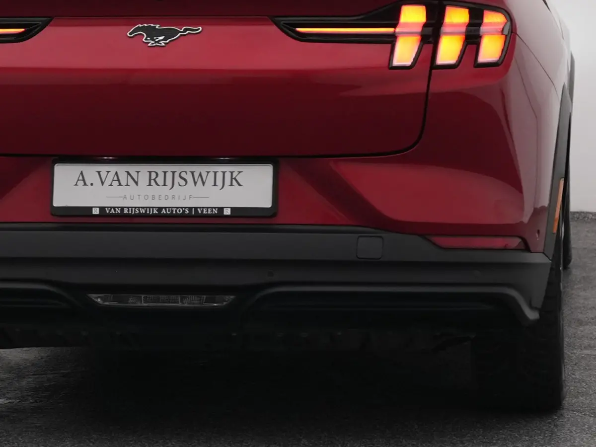 Standard RWD 75 kWh | 360° | ADAPTIVE | KEYLESS | STOEL- EN STUURVERW.