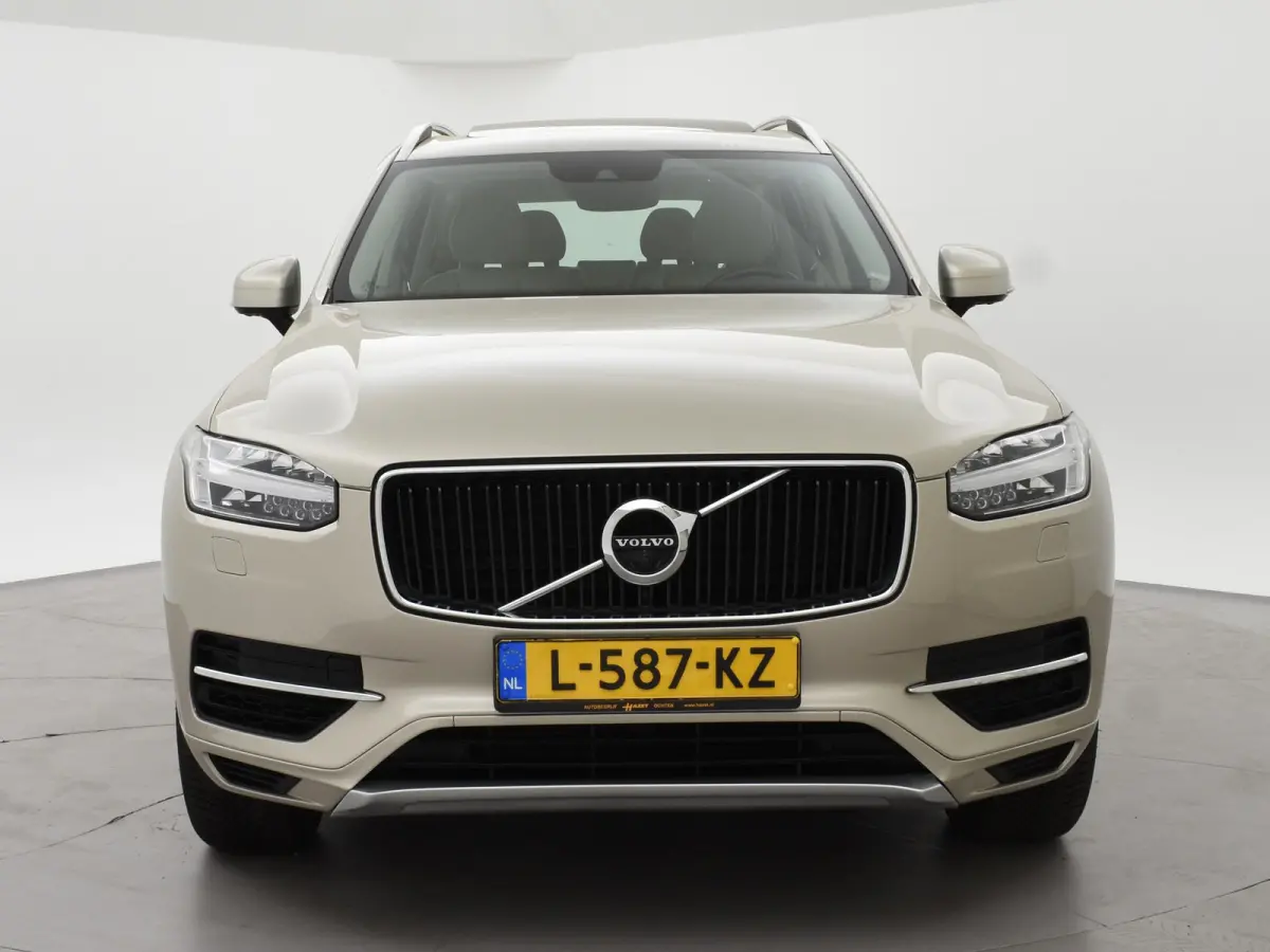 2.0 T8 TWIN ENGINE INSCRIPTION + TREKHAAK | BOWERS & WILKINS | 360 CAMERA | PANORAMA | ADAPTIVE CRUISE