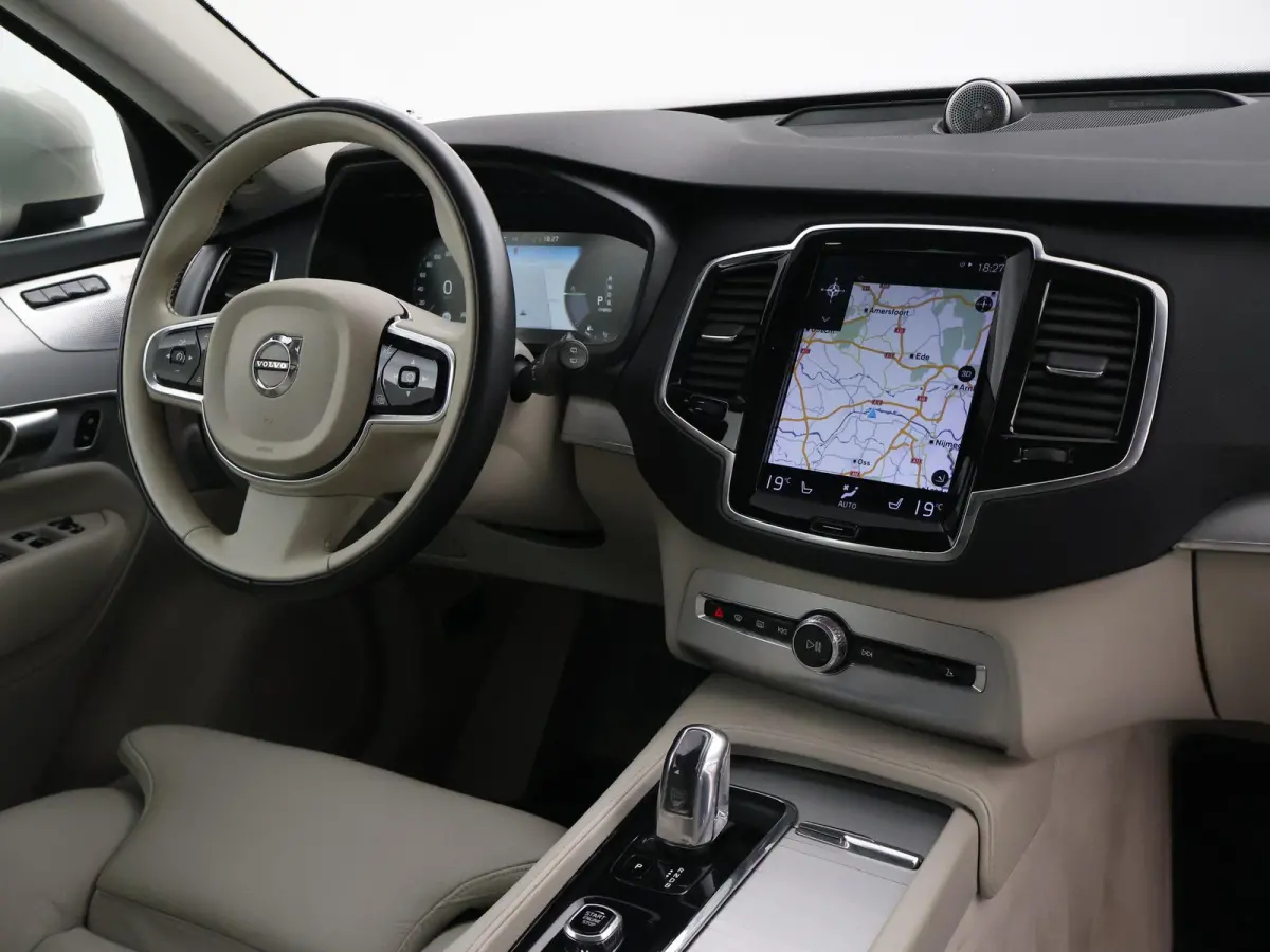 2.0 T8 TWIN ENGINE INSCRIPTION + TREKHAAK | BOWERS & WILKINS | 360 CAMERA | PANORAMA | ADAPTIVE CRUISE