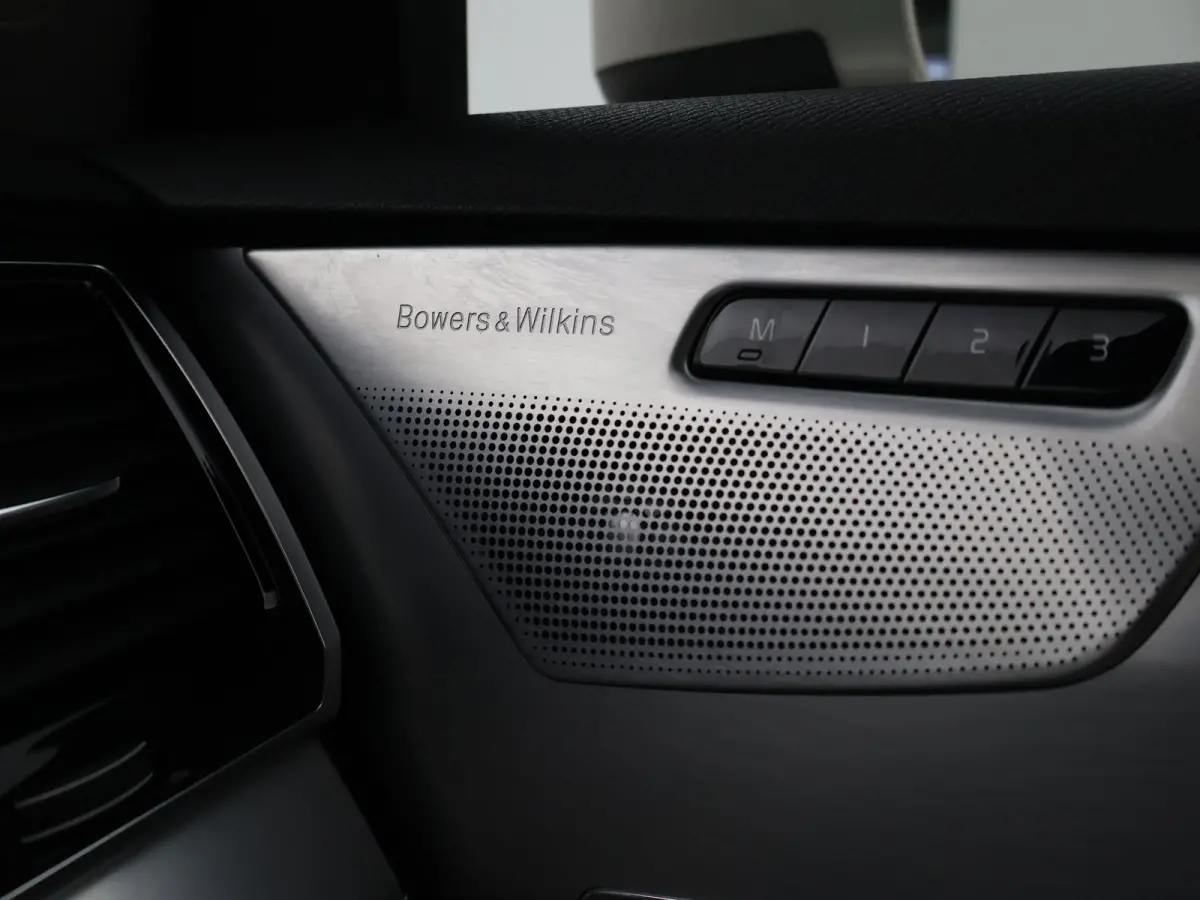 2.0 T8 TWIN ENGINE INSCRIPTION + TREKHAAK | BOWERS & WILKINS | 360 CAMERA | PANORAMA | ADAPTIVE CRUISE