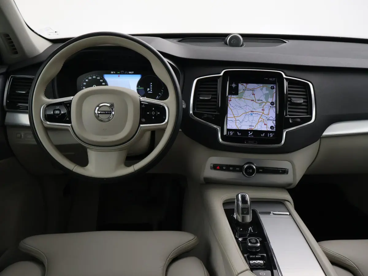 2.0 T8 TWIN ENGINE INSCRIPTION + TREKHAAK | BOWERS & WILKINS | 360 CAMERA | PANORAMA | ADAPTIVE CRUISE