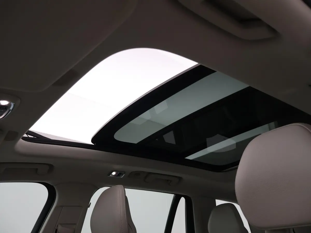 2.0 T8 TWIN ENGINE INSCRIPTION + TREKHAAK | BOWERS & WILKINS | 360 CAMERA | PANORAMA | ADAPTIVE CRUISE
