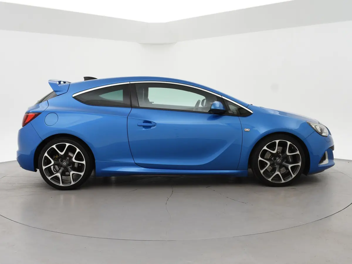 2.0 TURBO OPC 280 PK - ORIG. NL | RECARO | BREMBO | INFINITY AUDIO | LEDER | 20 INCH | STUUR/STOELVERW.