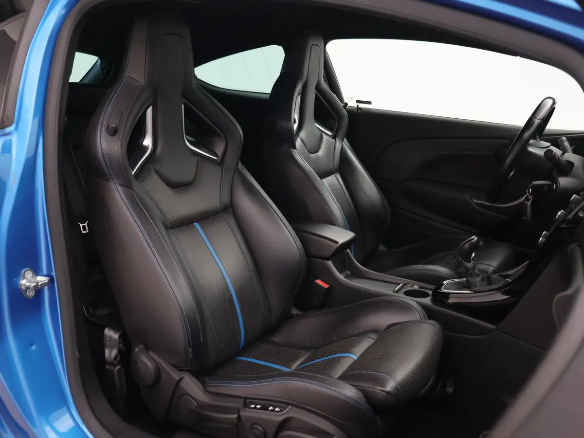 2.0 TURBO OPC 280 PK - ORIG. NL | RECARO | BREMBO | INFINITY AUDIO | LEDER | 20 INCH | STUUR/STOELVERW.
