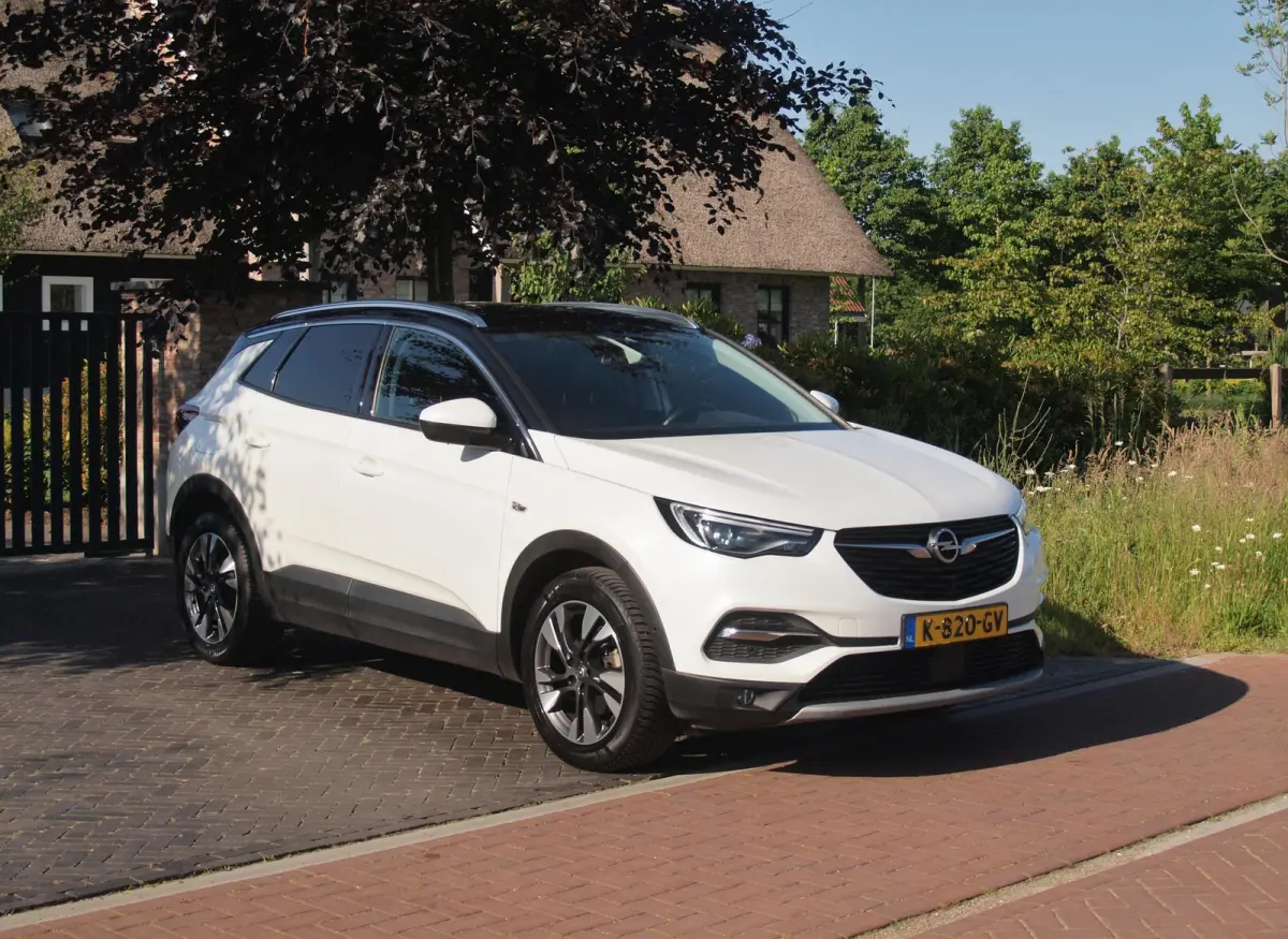1.2 Turbo Ultimate | Apple Carplay | Cruise Control | Parkeersensoren | Leder-pakket |