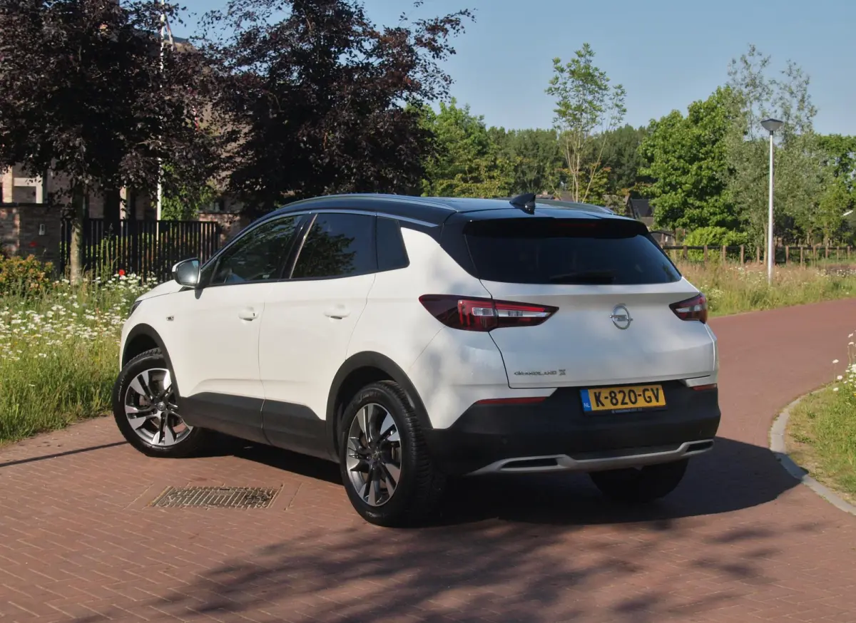 1.2 Turbo Ultimate | Apple Carplay | Cruise Control | Parkeersensoren | Leder-pakket |