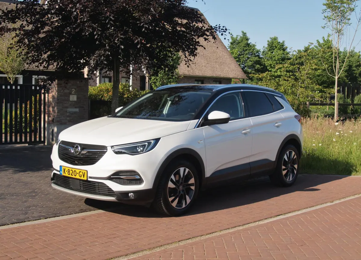 1.2 Turbo Ultimate | Apple Carplay | Cruise Control | Parkeersensoren | Leder-pakket |