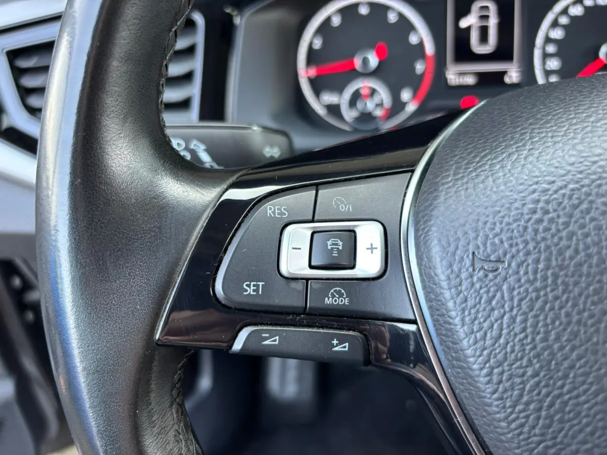 1.0 TSI Comfortline | Adap. Cruise Control | AppleCarPlay/AndroidAuto | Airco |