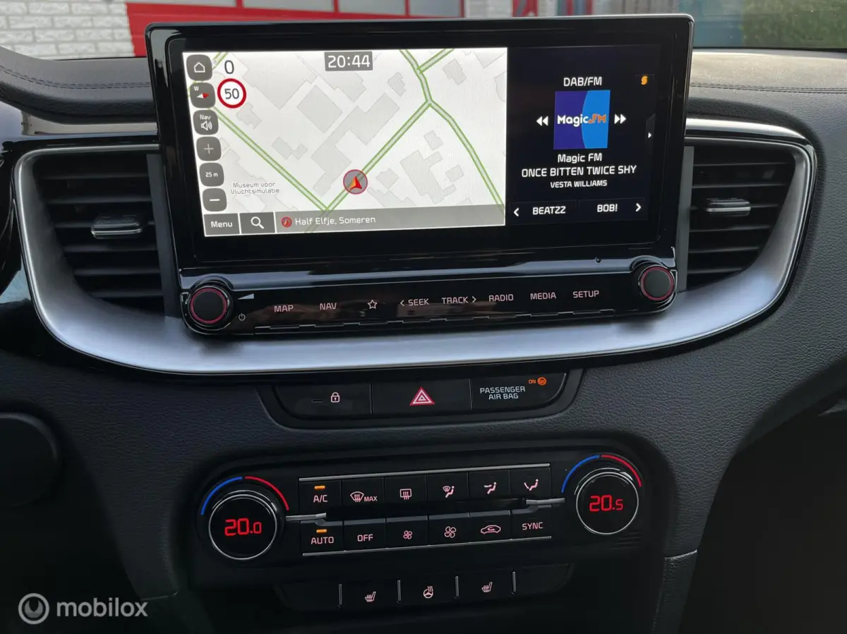 1.5 T-GDi AUTOMAAT/NAVI/CAMERA/140PK