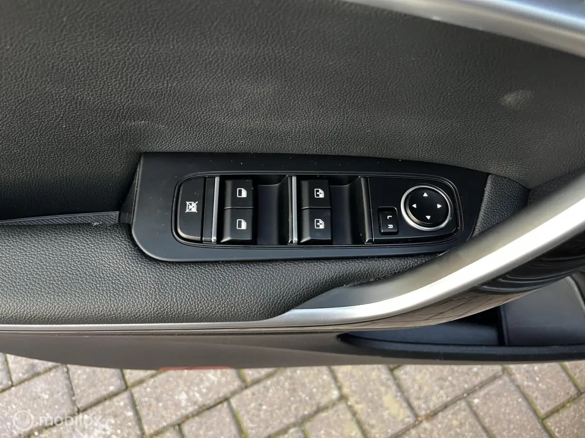 1.5 T-GDi AUTOMAAT/NAVI/CAMERA/140PK