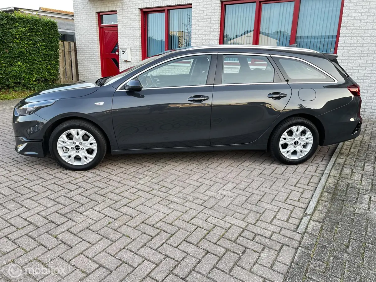 1.5 T-GDi AUTOMAAT/NAVI/CAMERA/140PK