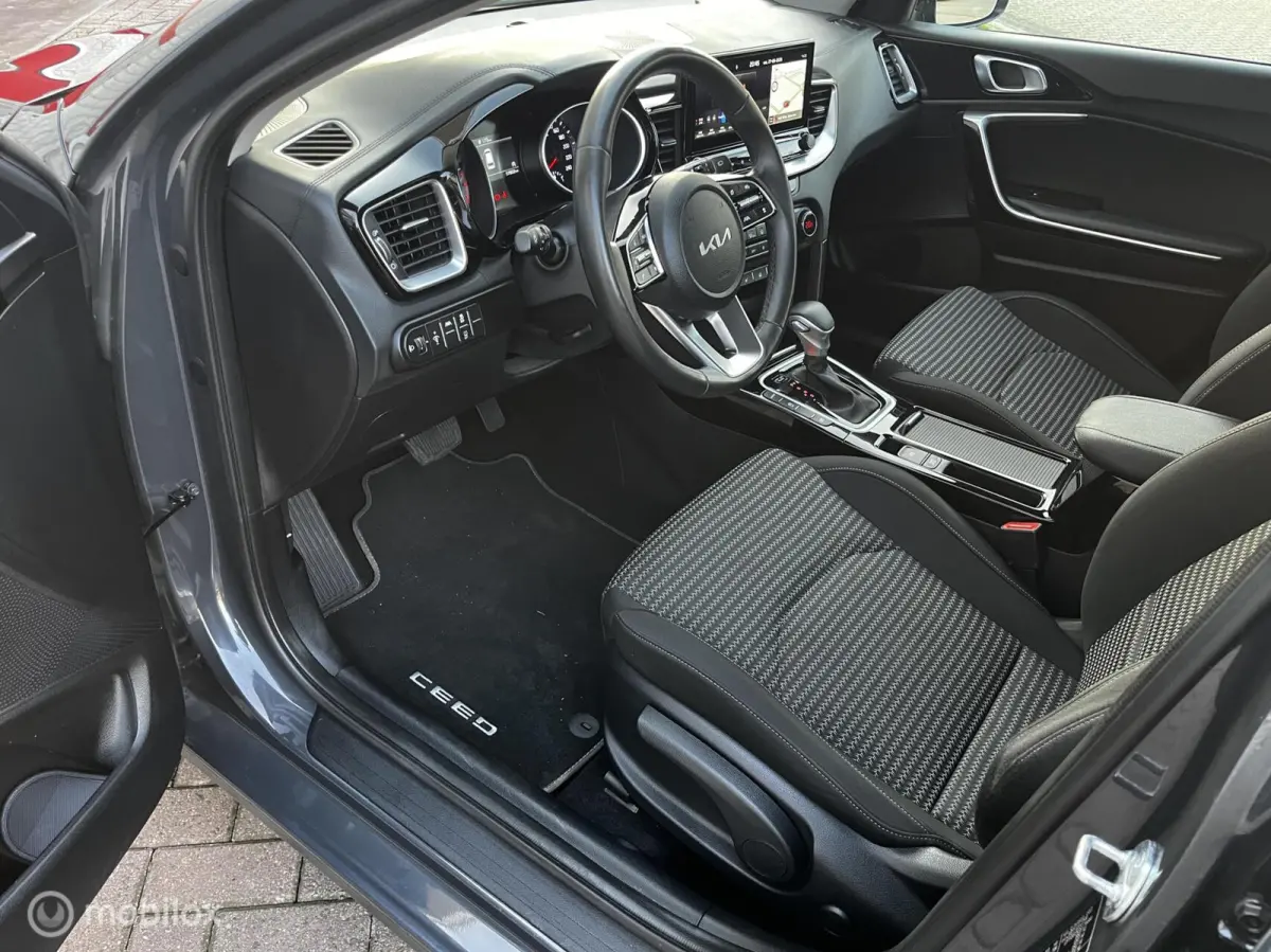 1.5 T-GDi AUTOMAAT/NAVI/CAMERA/140PK