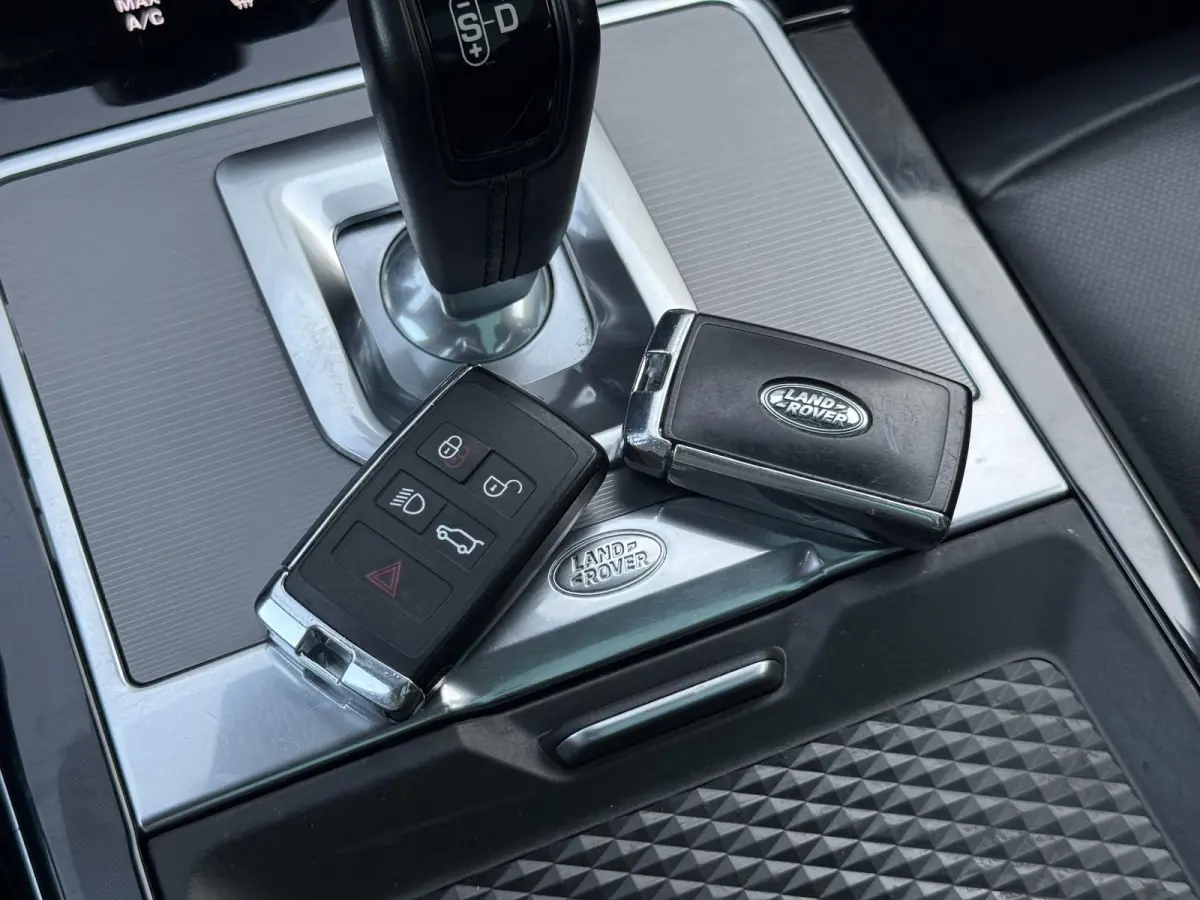 2.0 P200 AWD R-Dynamic SE 1e Eigenaar|Navi|Clima|Pano|Cruise|Camera|PDC P+A|Carplay|Stoelverw|Leder|Nieuwe APK bij aflevering