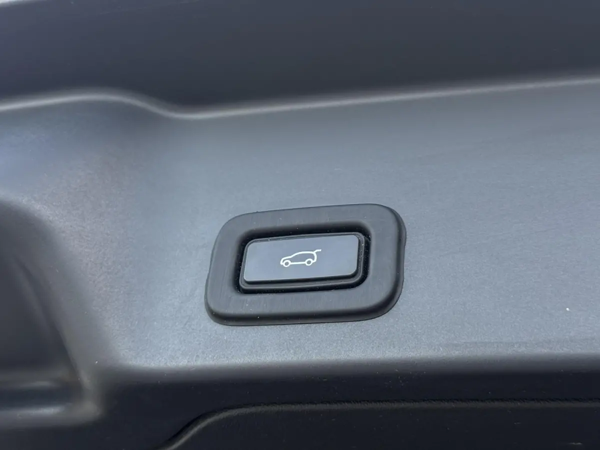 2.0 P200 AWD R-Dynamic SE 1e Eigenaar|Navi|Clima|Pano|Cruise|Camera|PDC P+A|Carplay|Stoelverw|Leder|Nieuwe APK bij aflevering