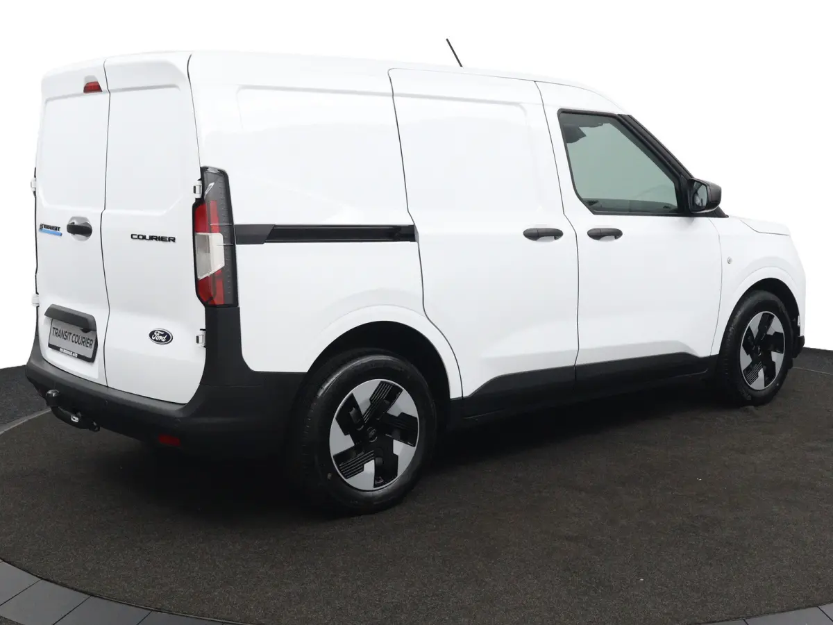 Trend 44 kWh | Trekhaak | Voorraad! | DAB | Cruise Control | Camera | CarPlay/Android Auto