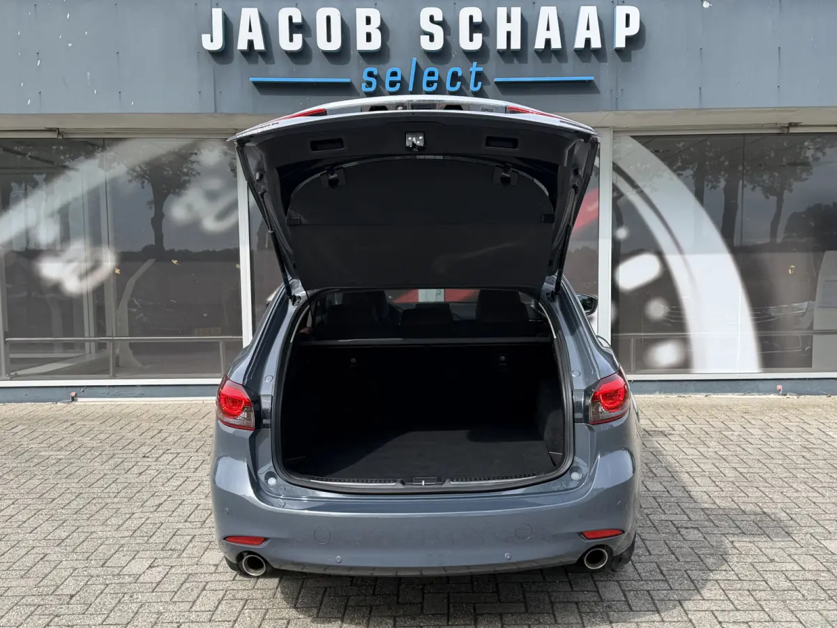 2.0 SkyActiv-G 165 Luxury / Automaat / Camera / Carplay / verw. & gev. v. stoelen / Leder /