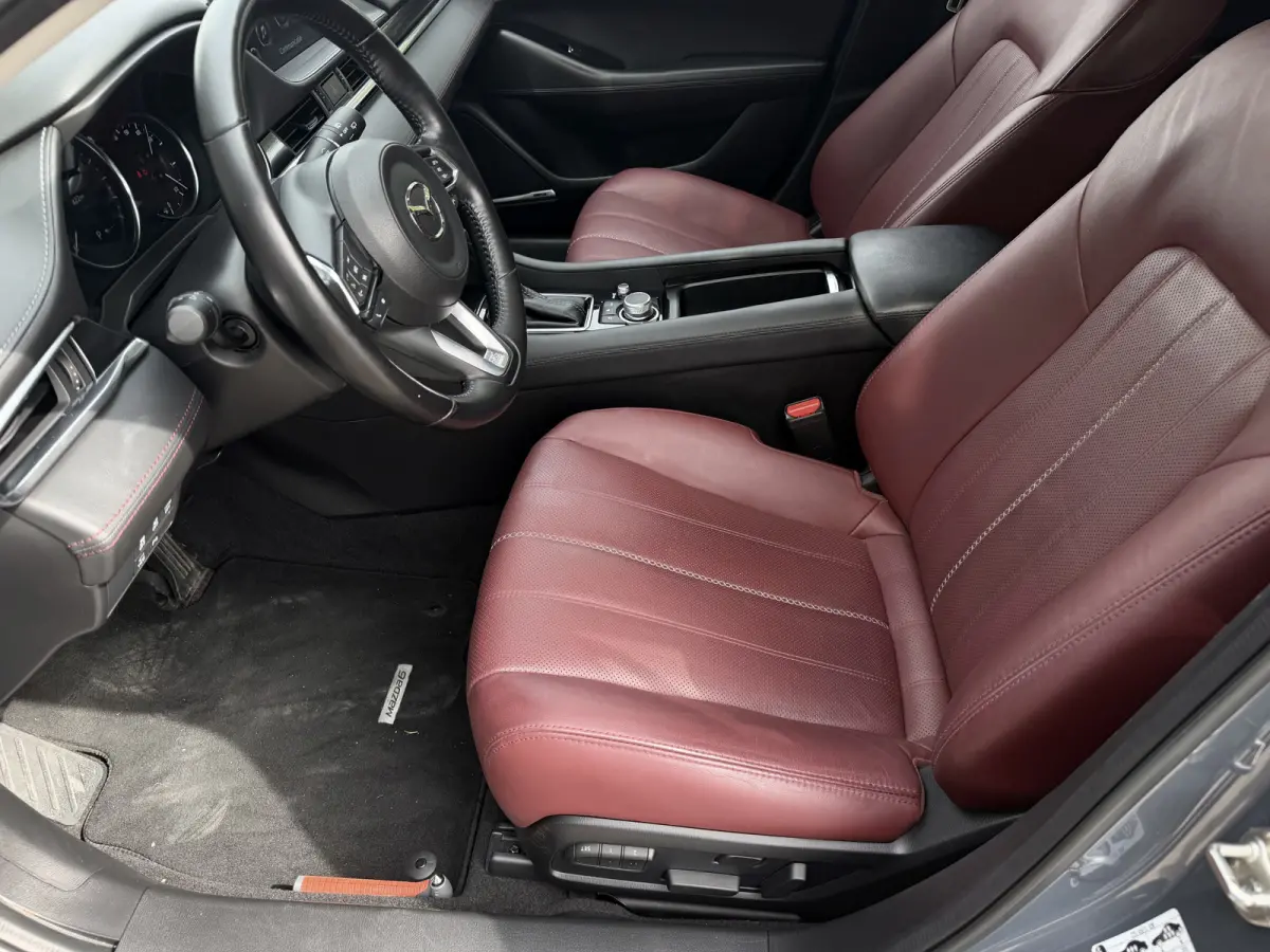 2.0 SkyActiv-G 165 Luxury / Automaat / Camera / Carplay / verw. & gev. v. stoelen / Leder /