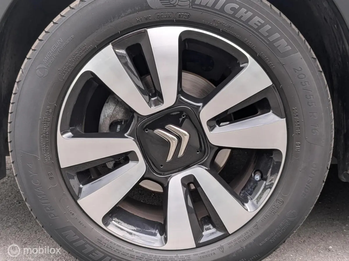 1.2 PureTech Shine/ panodak/ stoelverwarming