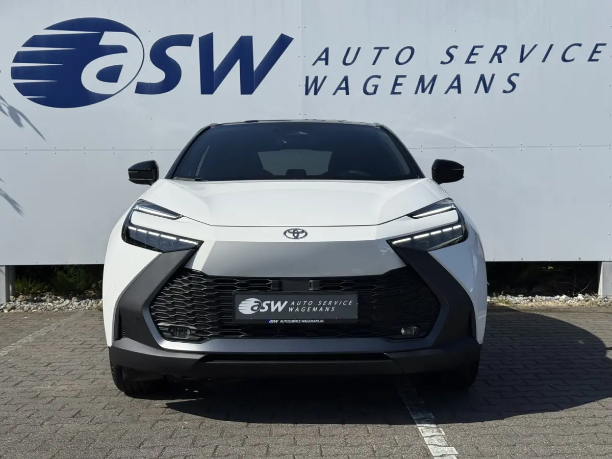 1.8 Hybrid 140 Dynamic | ACC | CarPlay | Camera | Keyless | 18 inch