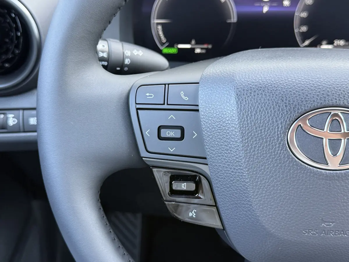 1.8 Hybrid 140 Dynamic | ACC | CarPlay | Camera | Keyless | 18 inch