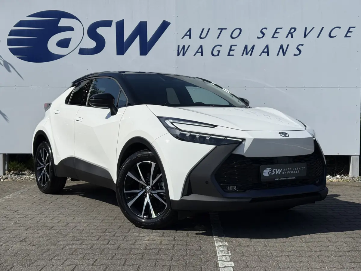 1.8 Hybrid 140 Dynamic | ACC | CarPlay | Camera | Keyless | 18 inch