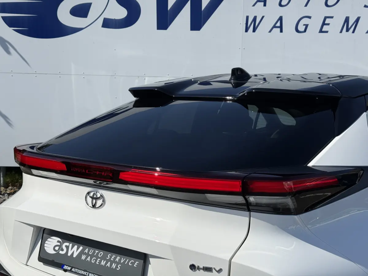 1.8 Hybrid 140 Dynamic | ACC | CarPlay | Camera | Keyless | 18 inch