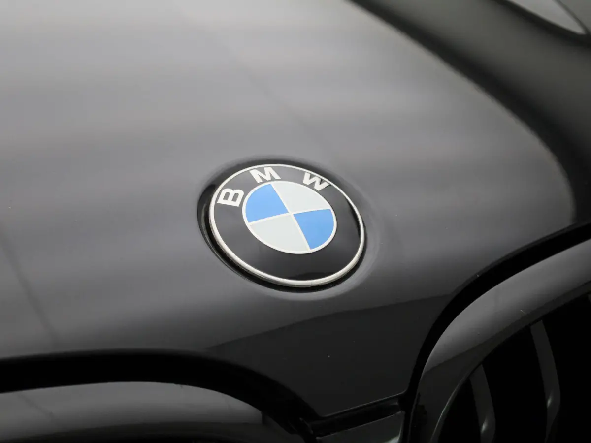 xDrive30i High Executive | Automaat | Apple Carplay / Android Auto | M-Pakket | Panoramadak | Achteruitrijcamera | Parkeersensoren | Sfeerlichting | Stoelverwarming |