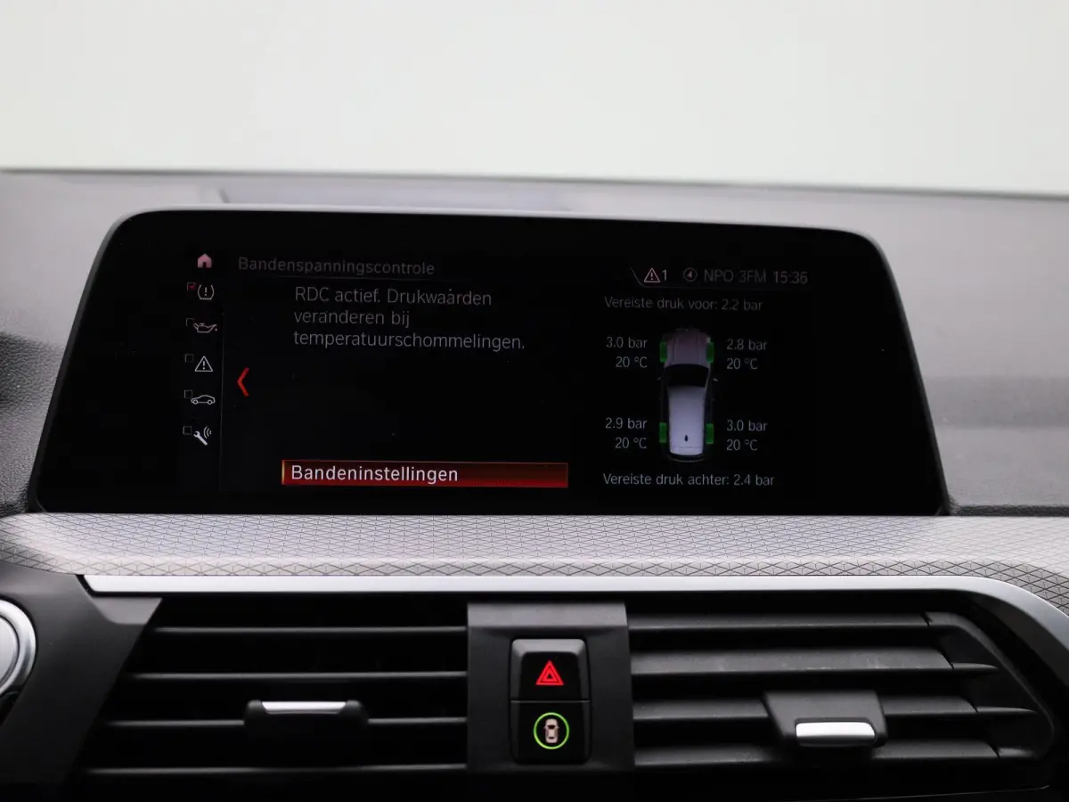 xDrive30i High Executive | Automaat | Apple Carplay / Android Auto | M-Pakket | Panoramadak | Achteruitrijcamera | Parkeersensoren | Sfeerlichting | Stoelverwarming |